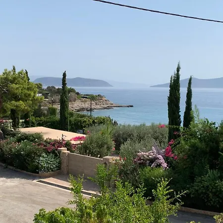 Beautiful Summer House 5' From The