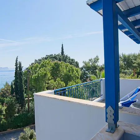 Beautiful Summer House 5' From The *