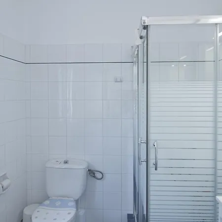 Beautiful Summer House 5' From The