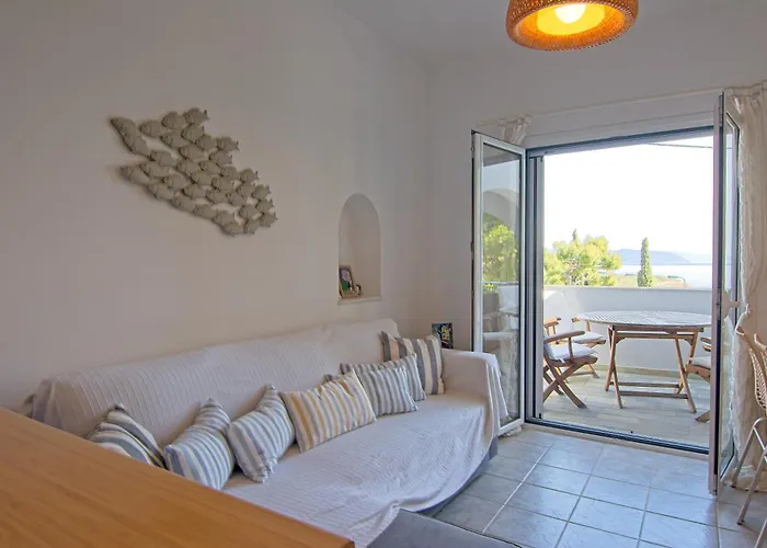 Beautiful Summer House 5' From The *